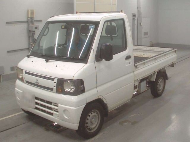 98 Mitsubishi Minicab truck U62T 2011 г. (CAA Tokyo)